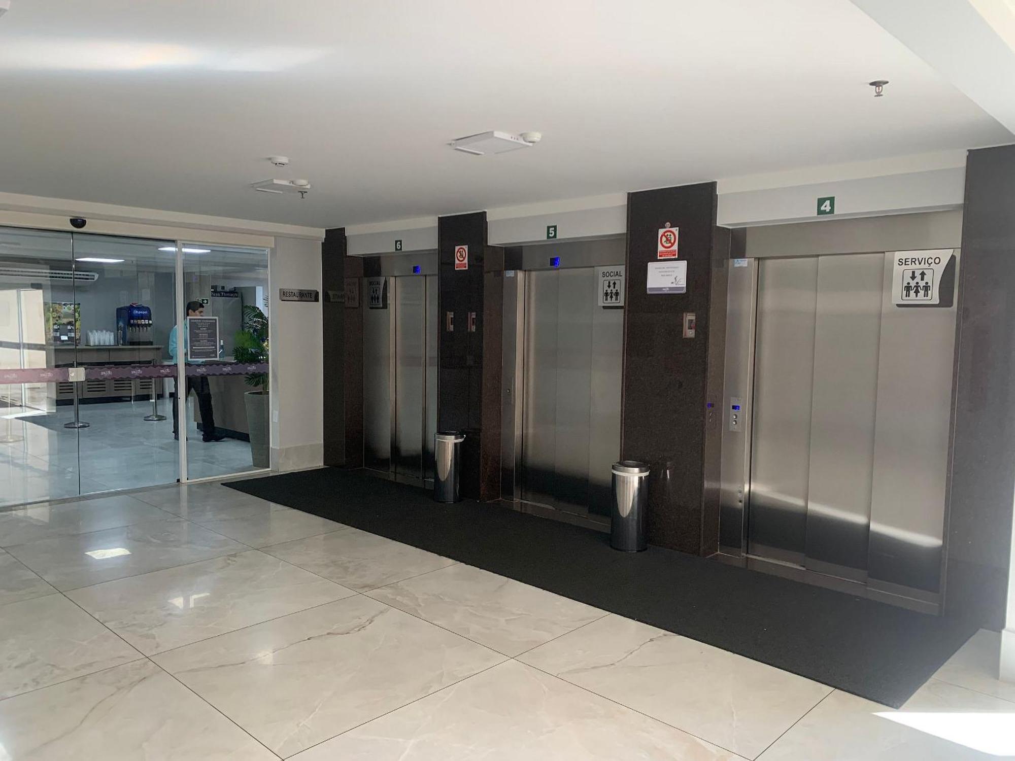 Hotel Spazzio Diroma Cafe Da Manha E Acesso Ao Acqua Park Калдас-Новас Экстерьер фото
