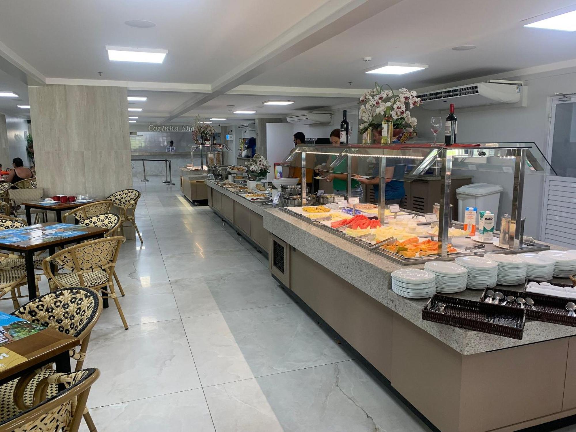 Hotel Spazzio Diroma Cafe Da Manha E Acesso Ao Acqua Park Калдас-Новас Экстерьер фото