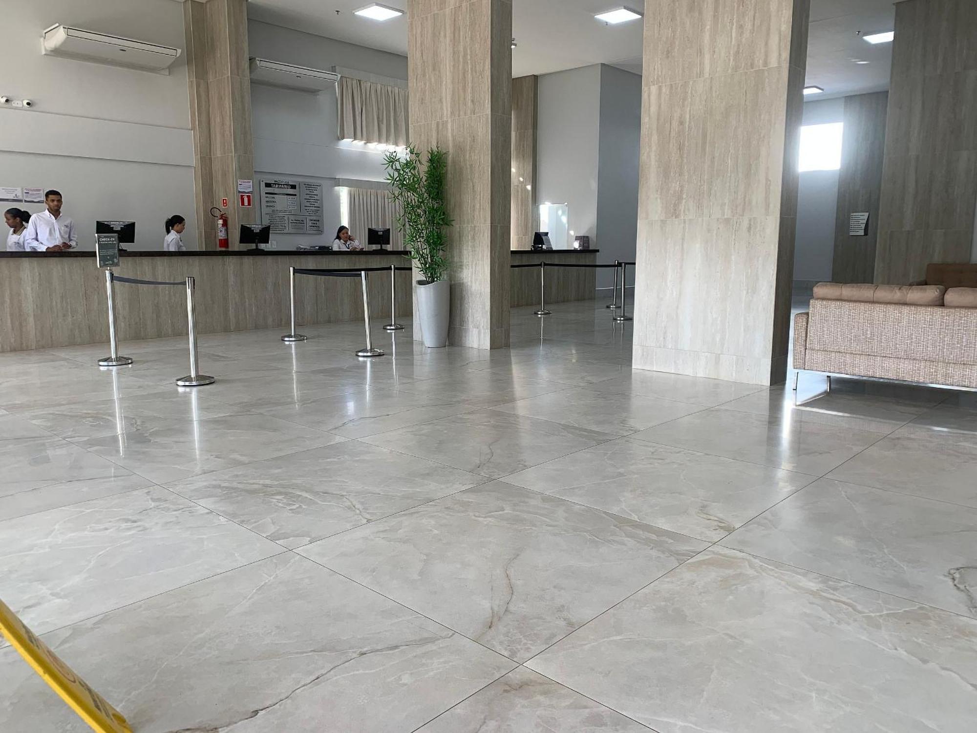 Hotel Spazzio Diroma Cafe Da Manha E Acesso Ao Acqua Park Калдас-Новас Экстерьер фото