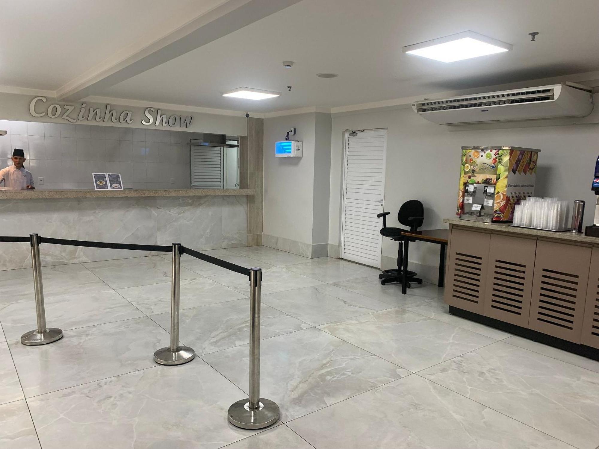 Hotel Spazzio Diroma Cafe Da Manha E Acesso Ao Acqua Park Калдас-Новас Экстерьер фото