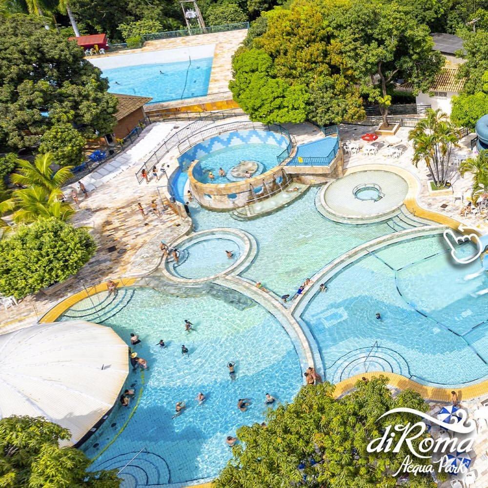 Hotel Spazzio Diroma Cafe Da Manha E Acesso Ao Acqua Park Калдас-Новас Экстерьер фото