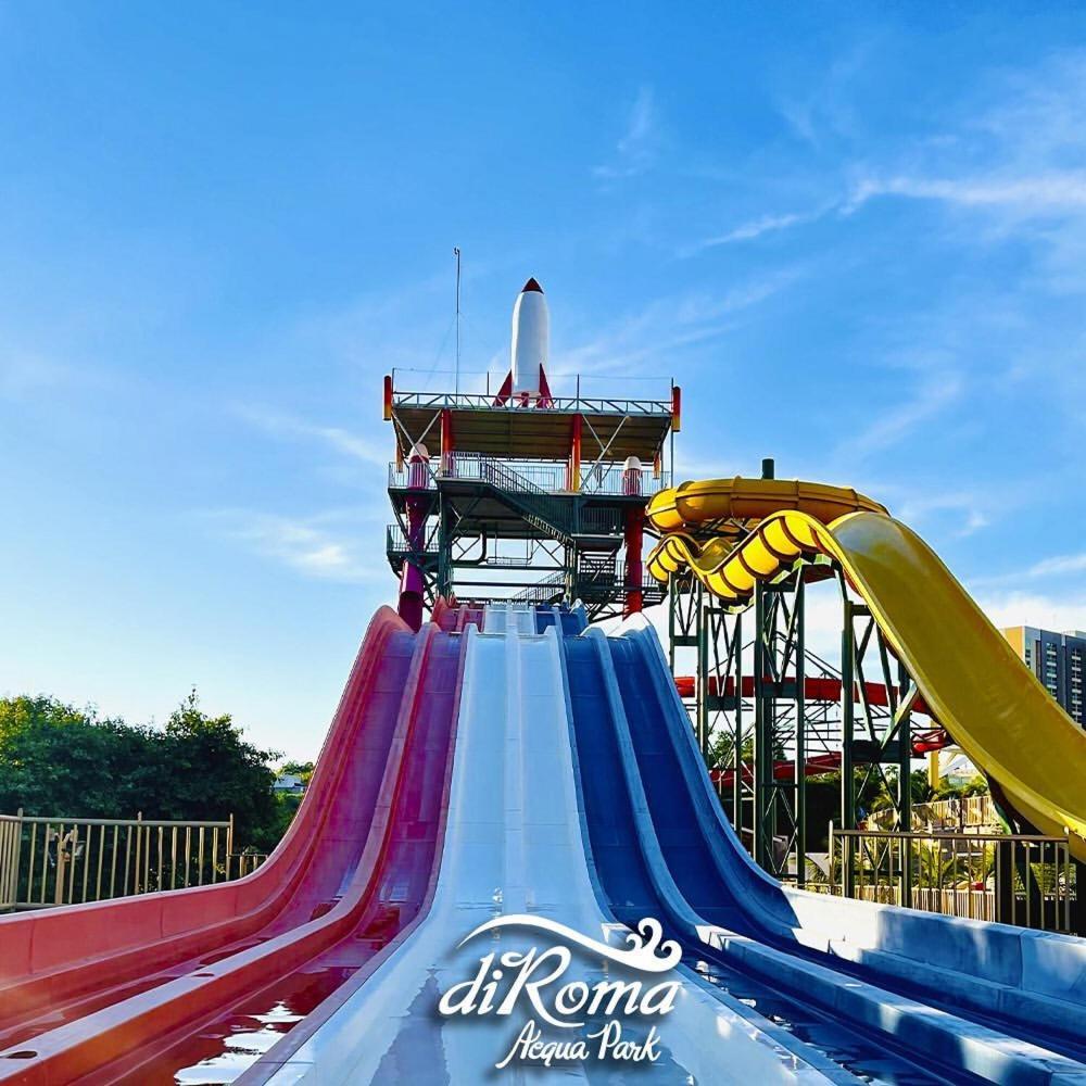 Hotel Spazzio Diroma Cafe Da Manha E Acesso Ao Acqua Park Калдас-Новас Экстерьер фото