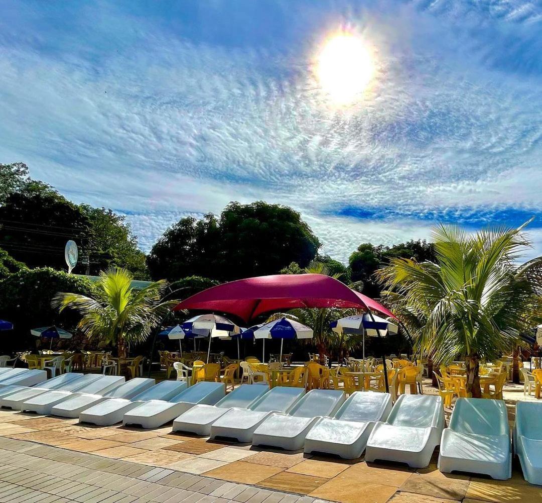 Hotel Spazzio Diroma Cafe Da Manha E Acesso Ao Acqua Park Калдас-Новас Экстерьер фото